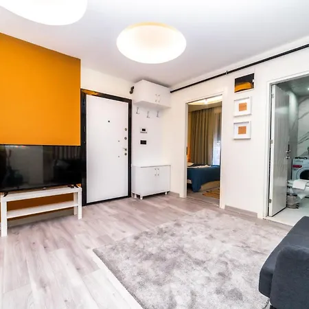 Daire Charming Flat 2 Min To Beach In *