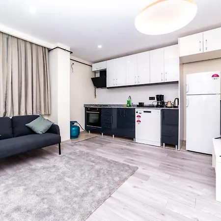 Daire Charming Flat 2 Min To Beach In *